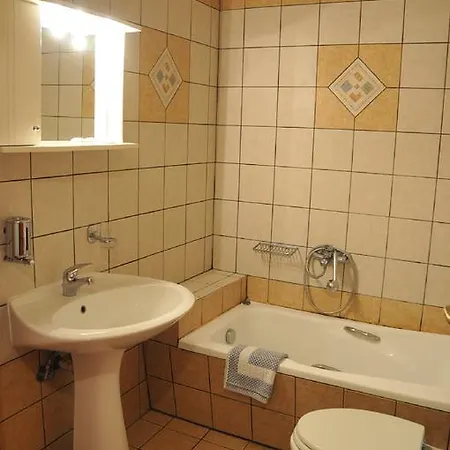 Zouzoula House * Milína