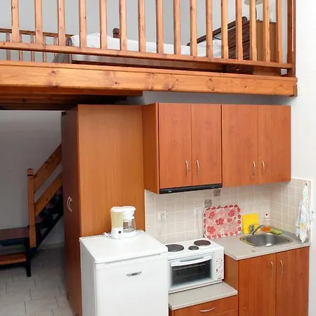 Zouzoula House *