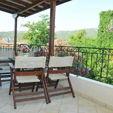 Zouzoula House * Milína