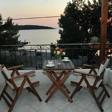 Zouzoula House * 米利纳