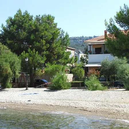 Zouzoula House Apartment Milína