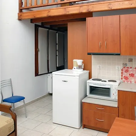 公寓 Zouzoula House *