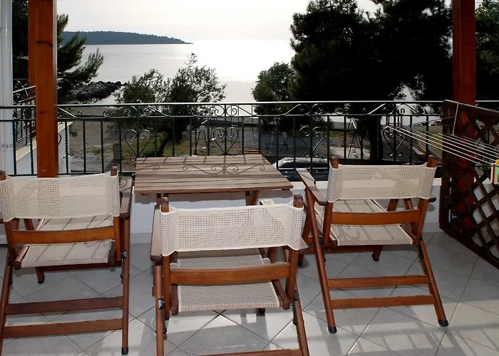 Zouzoula House 公寓 米利纳